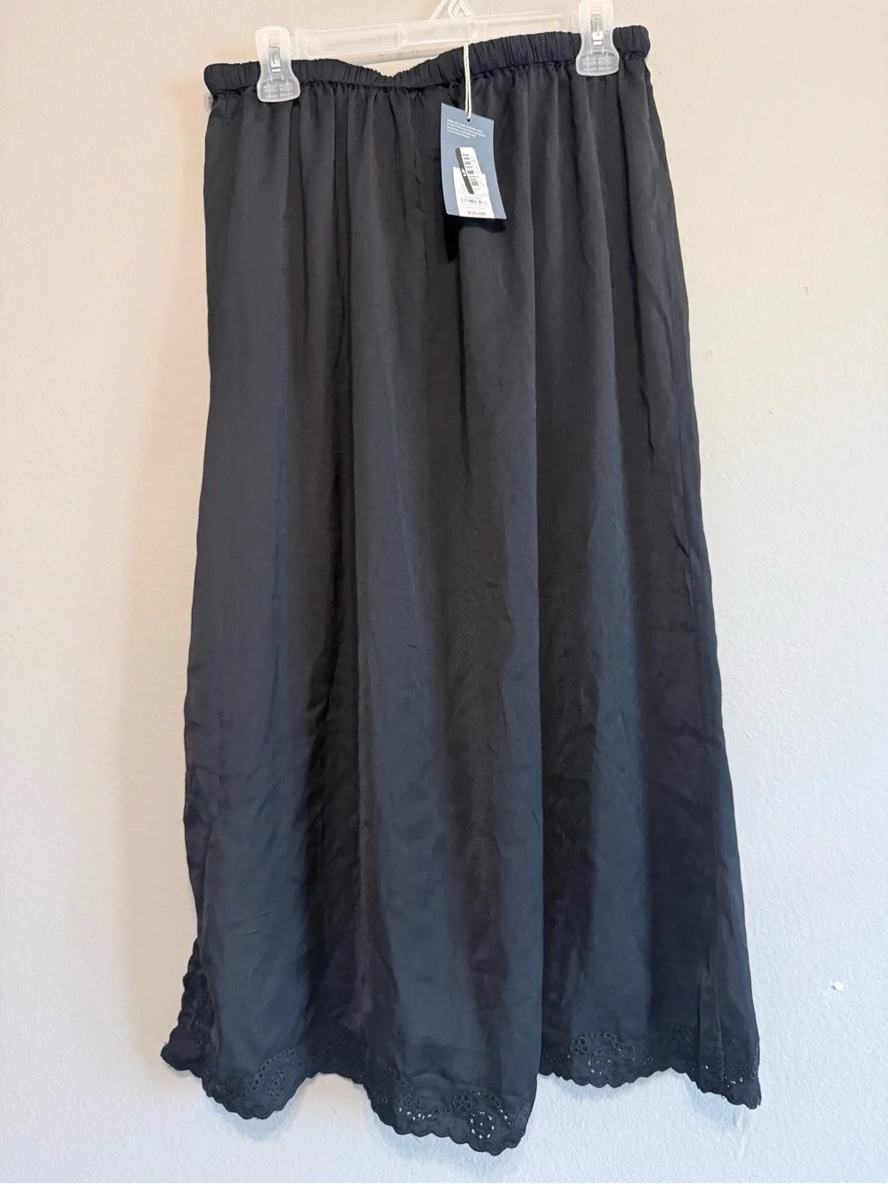 🖤 Black Maxi Skirt with Eyelet Trim